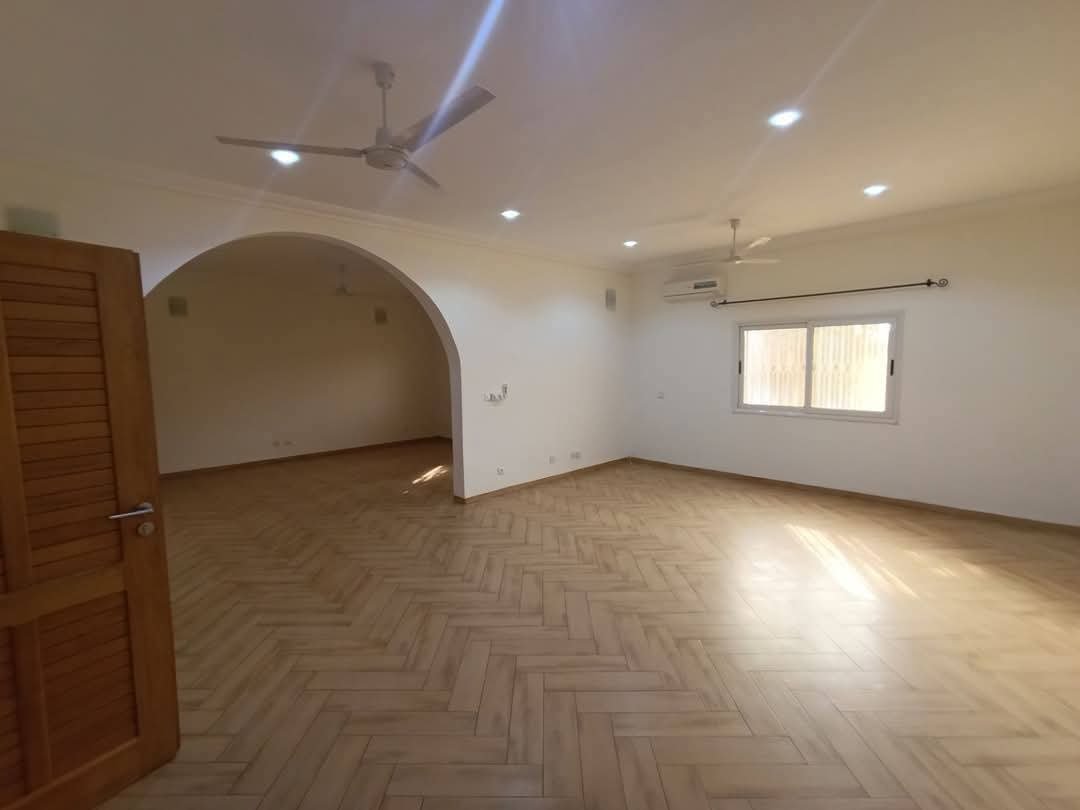 WhatsApp Image 2025-04-22 à 15.53.26_b8c7a3ca