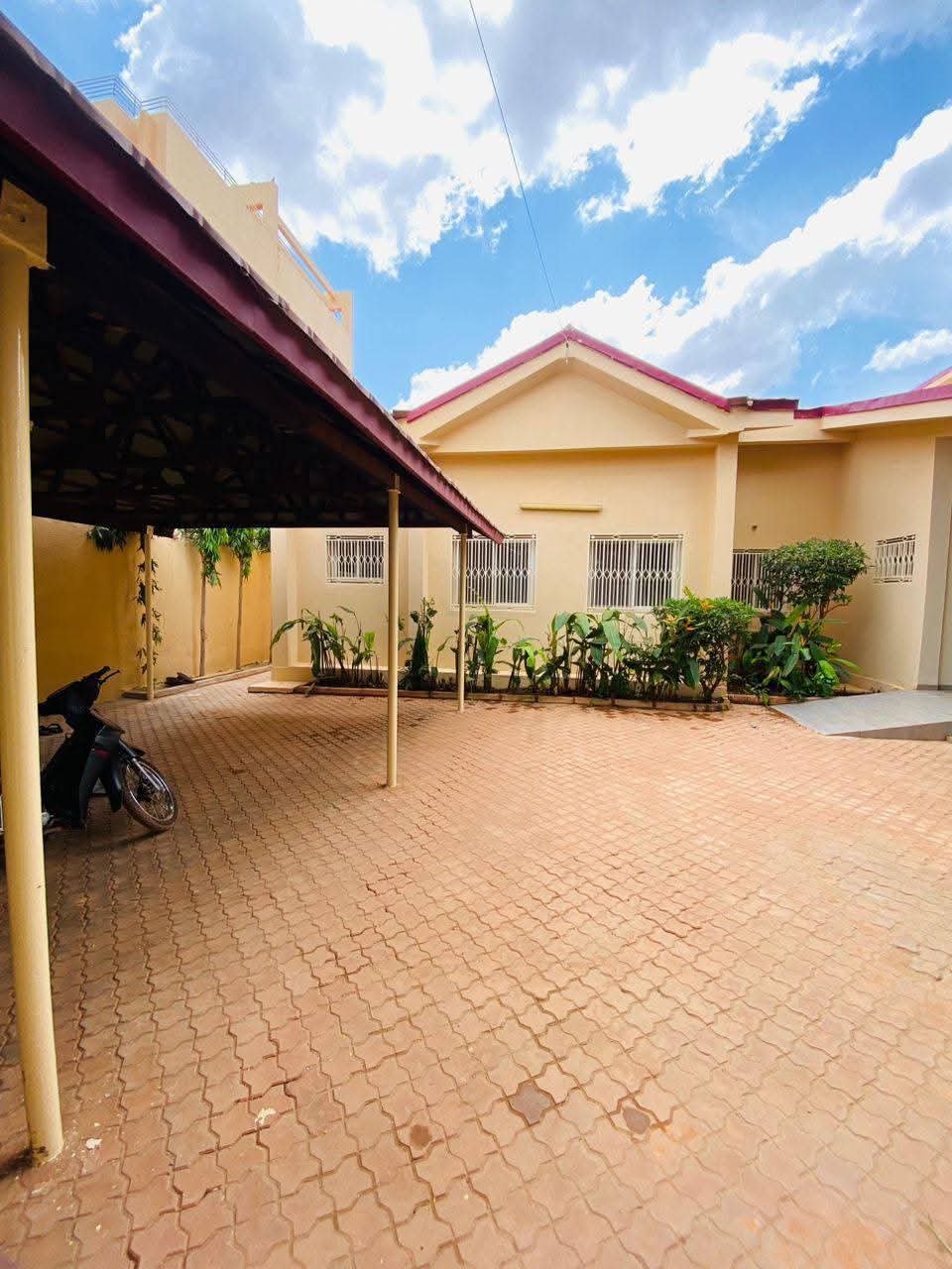 WhatsApp Image 2025-04-22 à 15.53.42_5e5e50ec