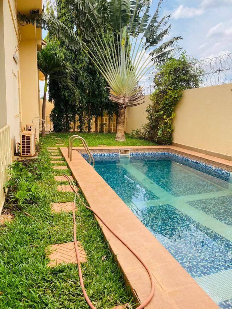 WhatsApp Image 2025-04-22 à 15.53.50_d8c54bc4